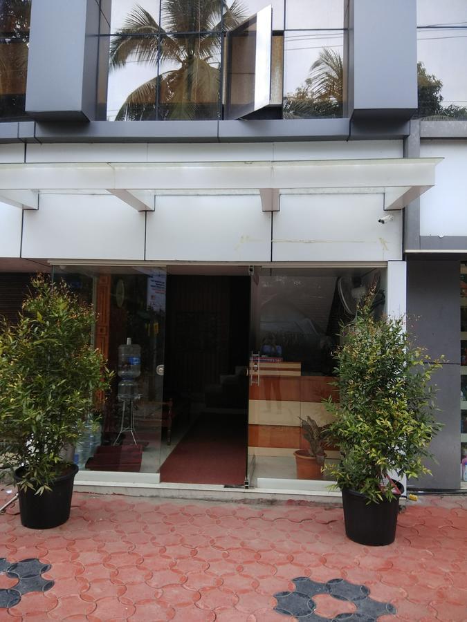 Manjira Lodge Guruvāyūr Eksteriør billede